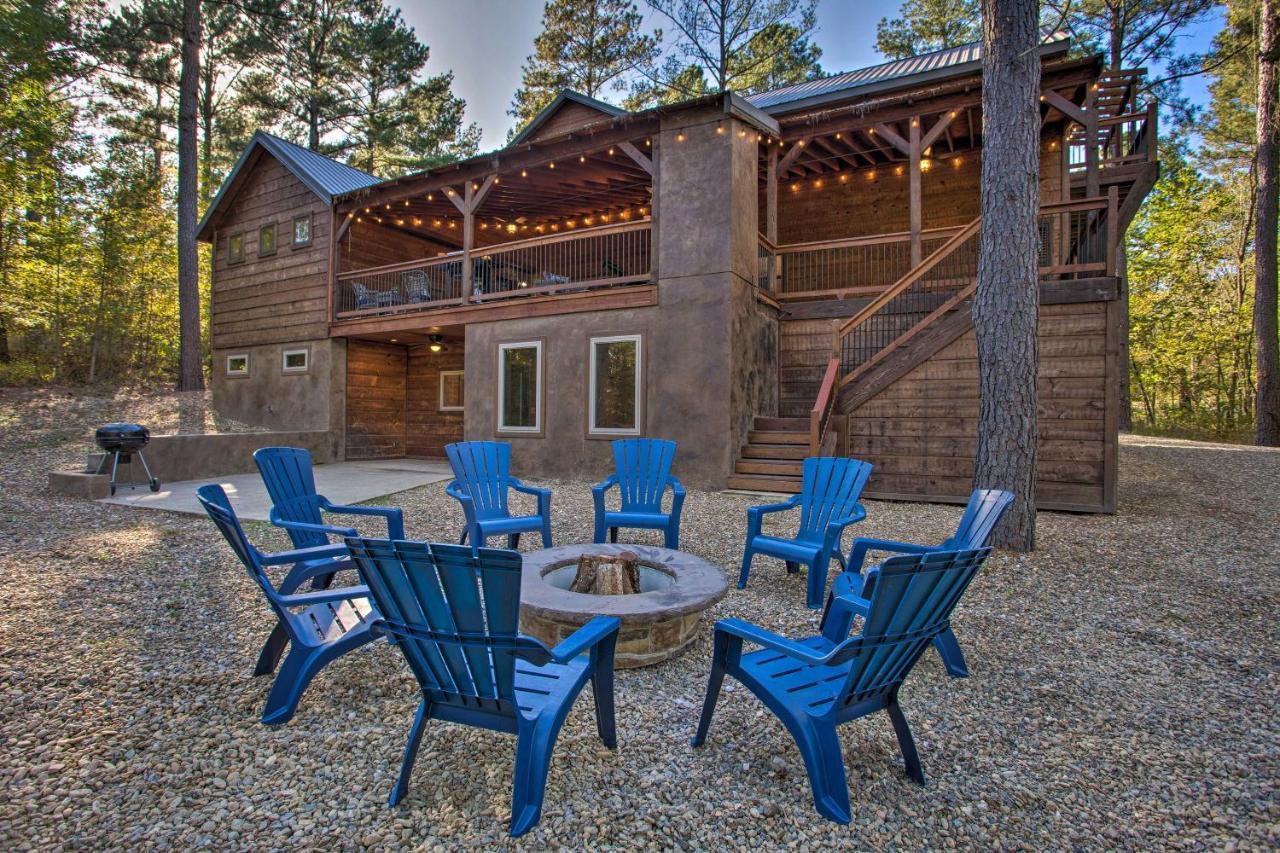 Luxe Broken Bow Cabin Game Room, Fire Pit And Deck! Buitenkant foto