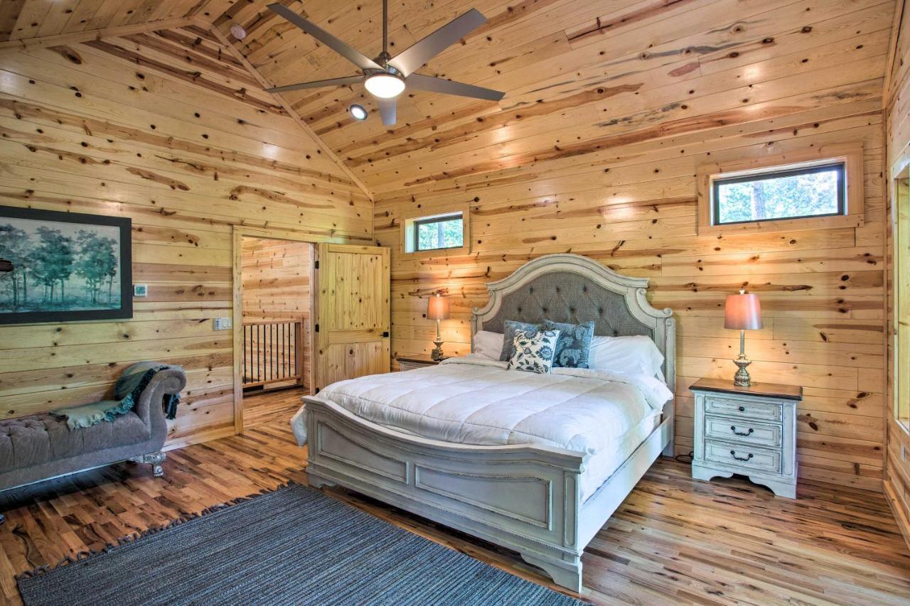 Luxe Broken Bow Cabin Game Room, Fire Pit And Deck! Buitenkant foto