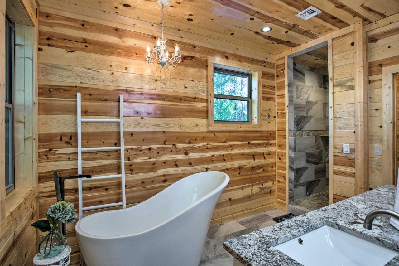 Luxe Broken Bow Cabin Game Room, Fire Pit And Deck! Buitenkant foto