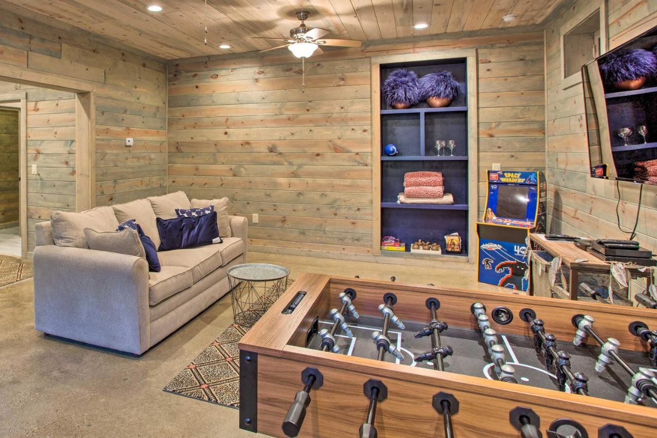 Luxe Broken Bow Cabin Game Room, Fire Pit And Deck! Buitenkant foto