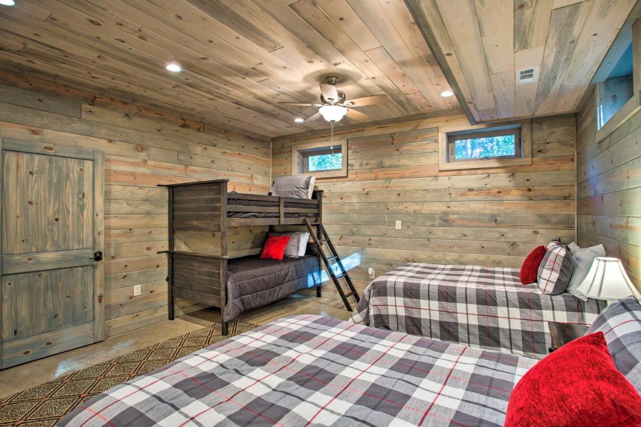 Luxe Broken Bow Cabin Game Room, Fire Pit And Deck! Buitenkant foto