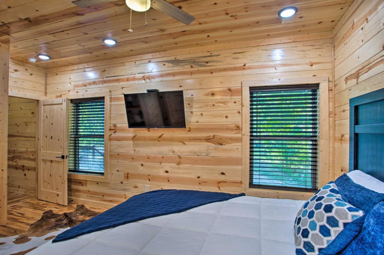 Luxe Broken Bow Cabin Game Room, Fire Pit And Deck! Buitenkant foto
